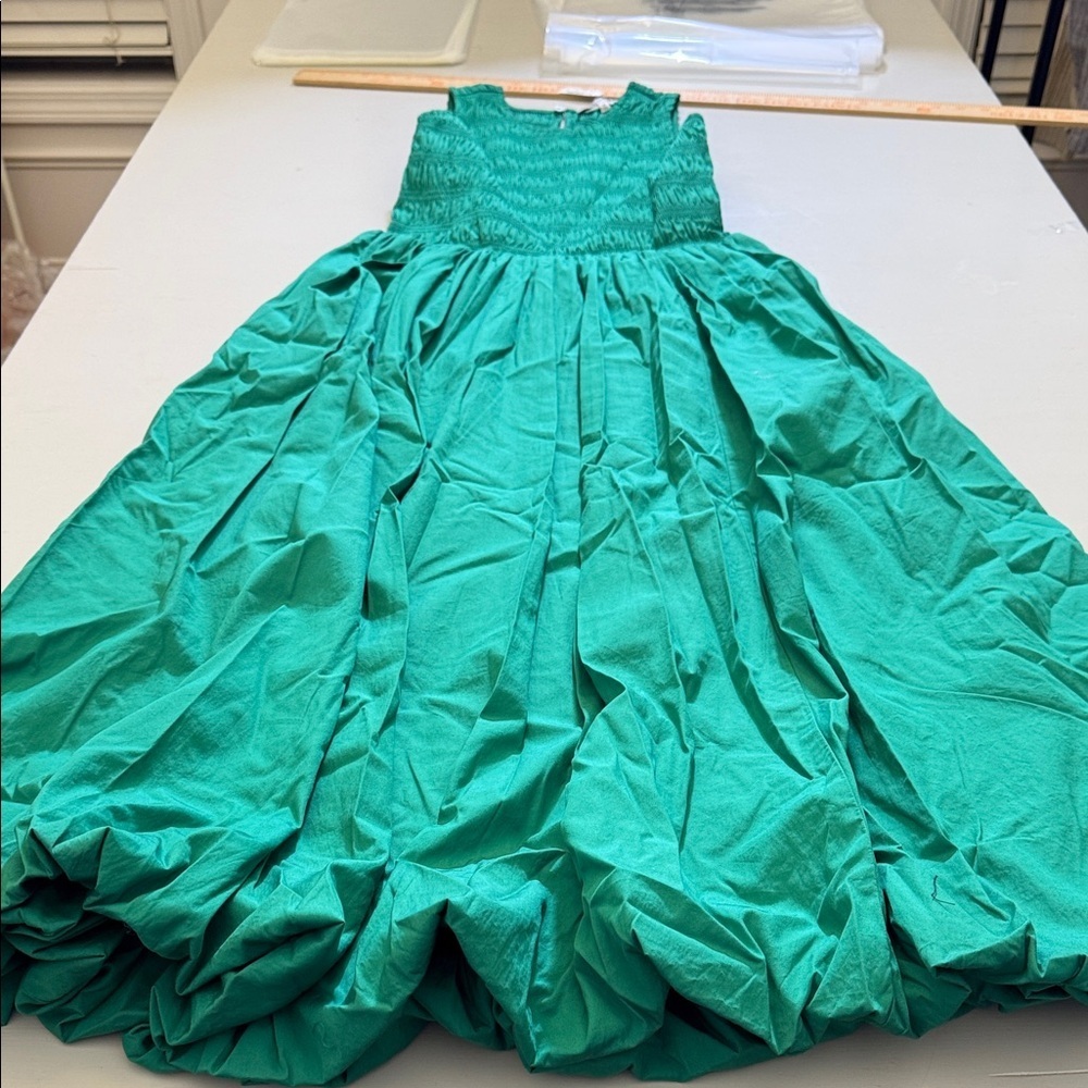 CLEAROUT Madewell The Melody Bubble-Hem Smocked Midi Dress in Poplin Size XS - Picture 5 of 10